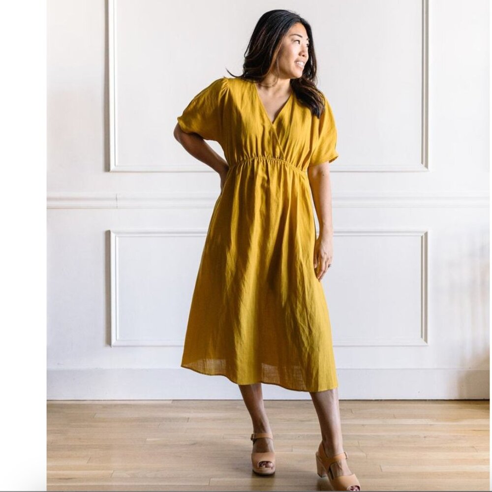 THE KORNER MUSTARD YELLOW SURPLICE LINEN BLEND EMPIRE WAIST MIDI DRESS - XS